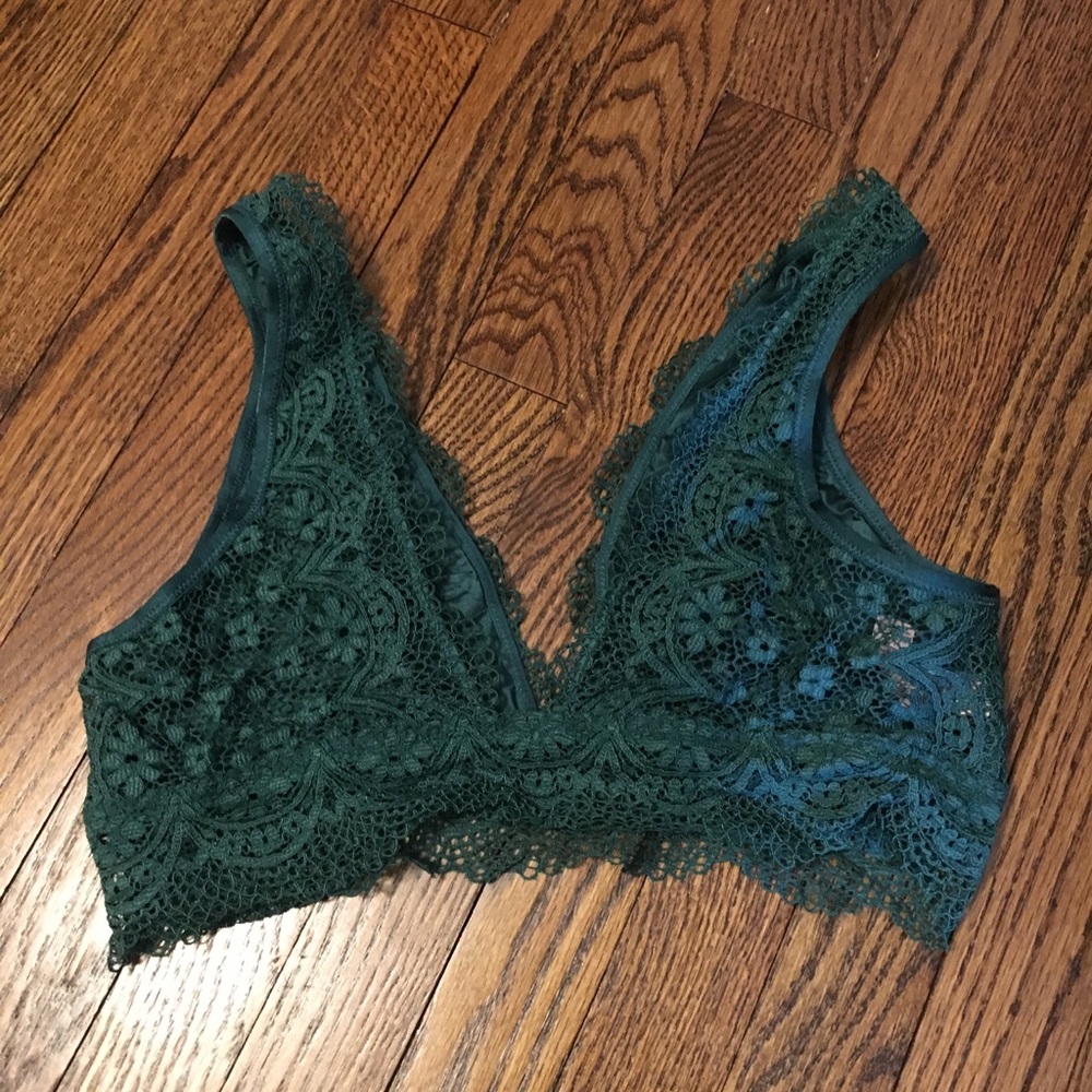 Victoria’s Secret hunter green bralet